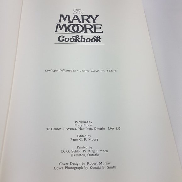 Vintage 1978 Mary Moore Cookbook First Edition Hardcover Retro Collectible - Picture 3 of 16